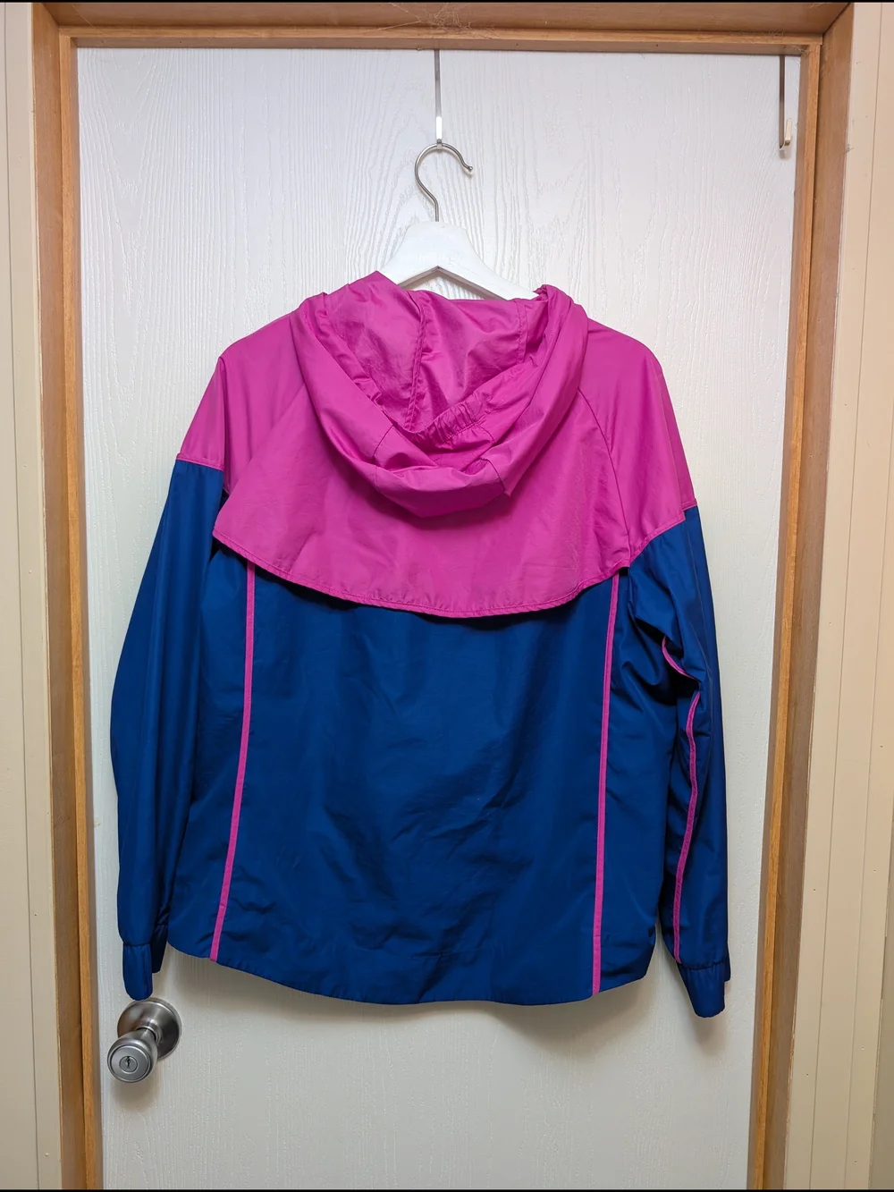 Nike Jacket Women's Pink and Blue Windbreaker Hooded Sportswear Athleisure Large